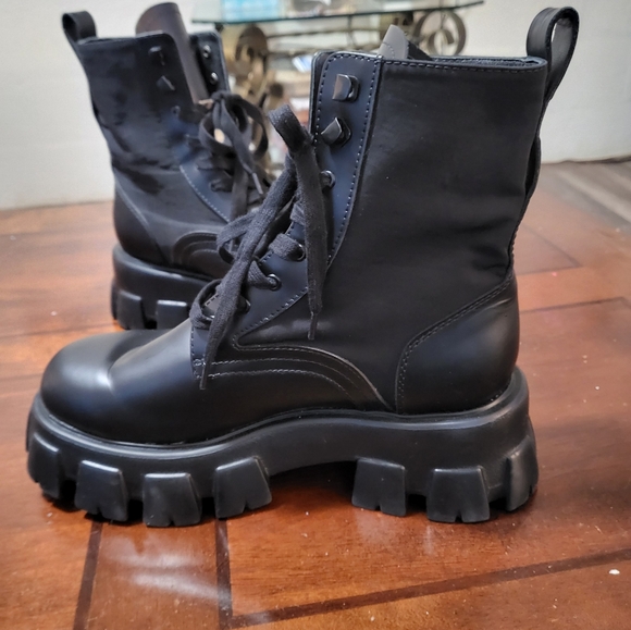 Prada Monolith Leather and Re-Nylon Boots with Pouch - Picture 6 of 16